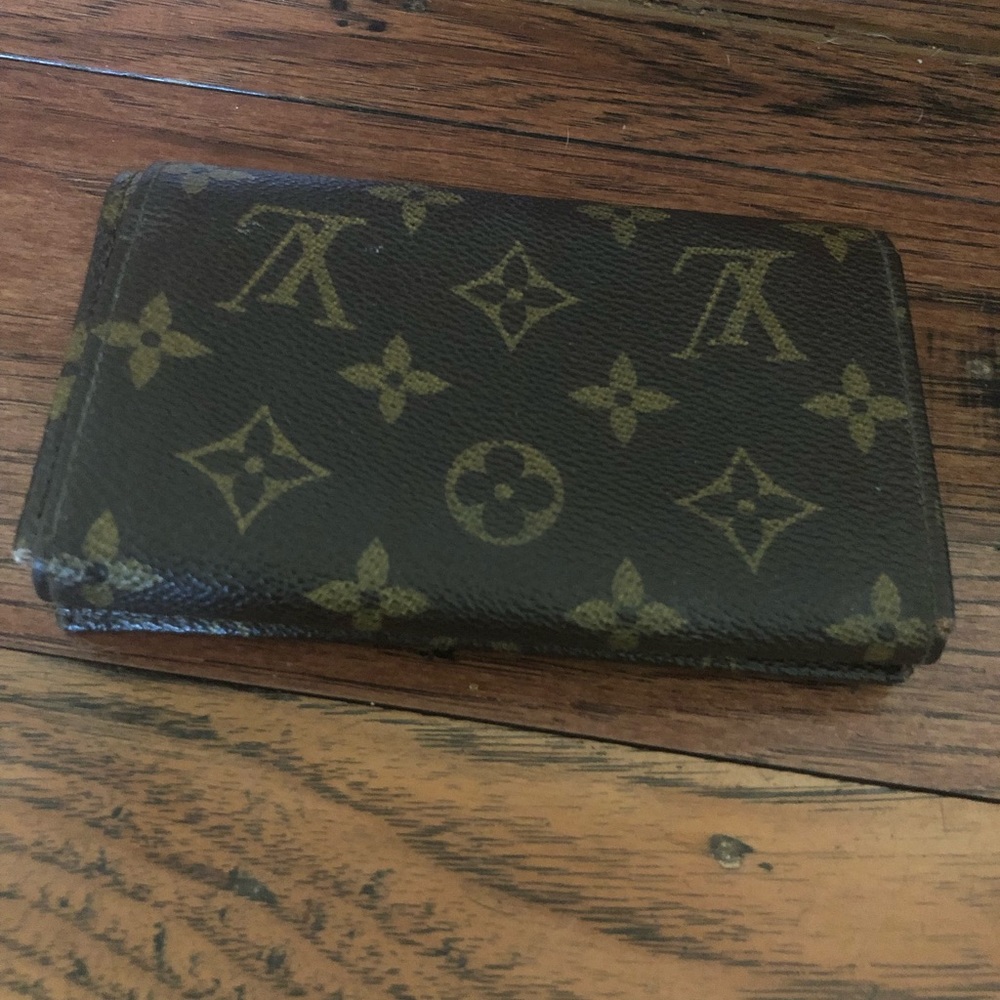 Louis Viutton Ladies Wallet